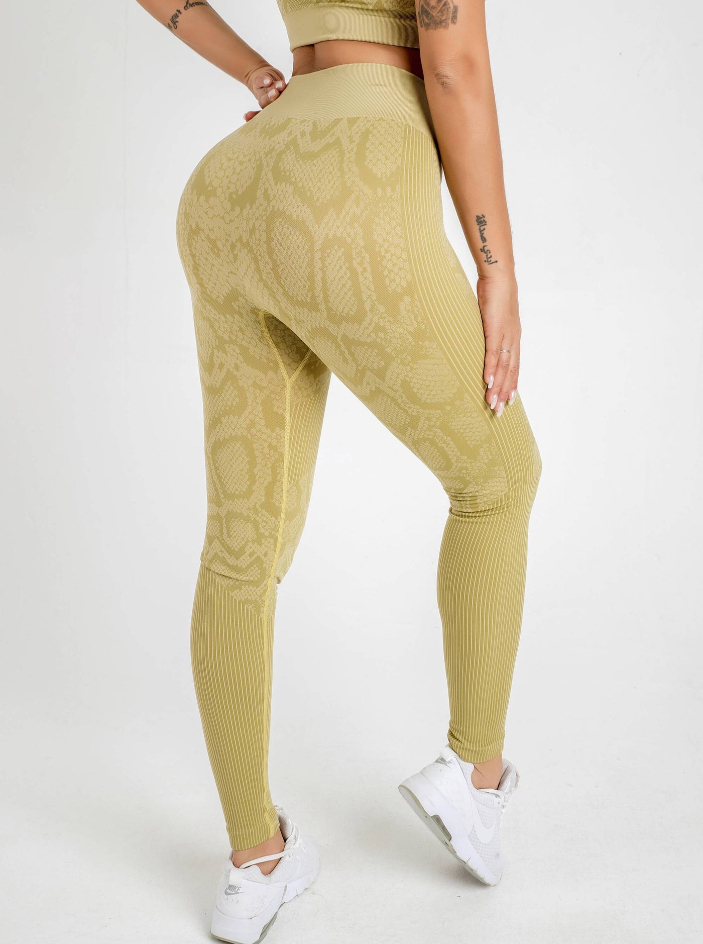 Leopard Seamless Set